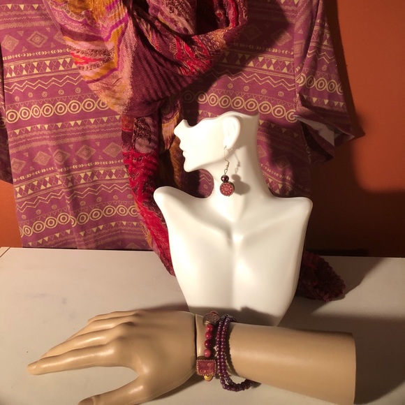 Outfit - Picture 1 of 5